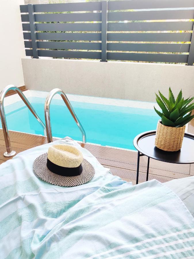 Aelia Seaside Luxury Suites Nea Karvali Ngoại thất bức ảnh