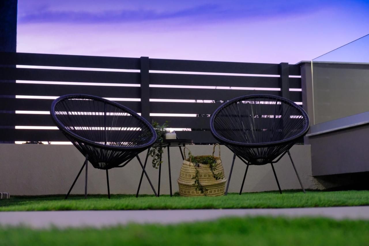 Aelia Seaside Luxury Suites Nea Karvali Ngoại thất bức ảnh