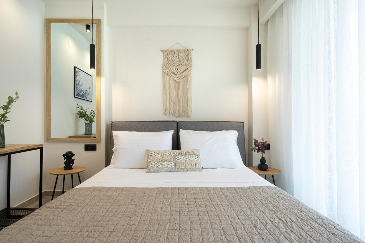 Aelia Seaside Luxury Suites Nea Karvali Ngoại thất bức ảnh